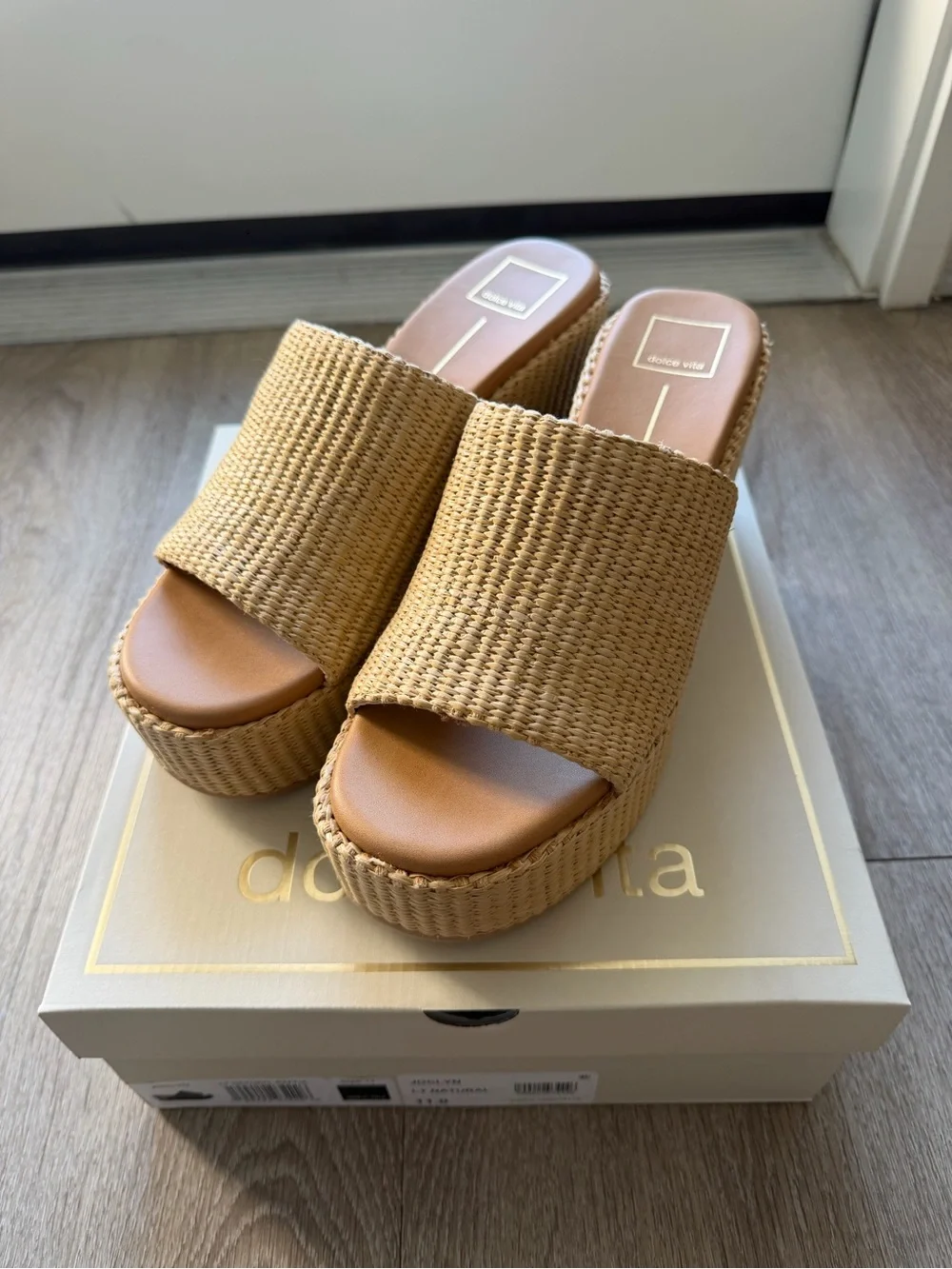Dolce Vita Joclyn Wedge Sandals Light Natural Raffia Women’s Size 11 NWT